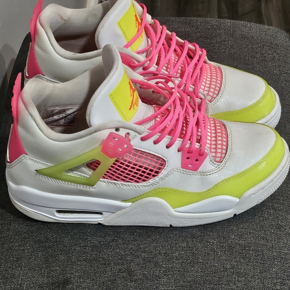 Girls Jordan 5 - Picture 4 of 4